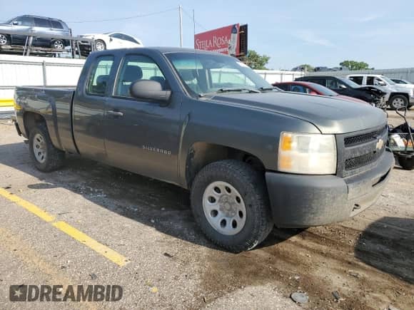 2011 Chevrolet Silverado 1500 Work Truck z VIN 1GCRKPE31BZ294567, wystawiony jako Copart lot #60149325 z przebiegiem 247 125 mil mil oraz Czysty tytuł • Clean title. Historia ofert i sprzedaży dostępna na DreamBid. Obrazek 4.