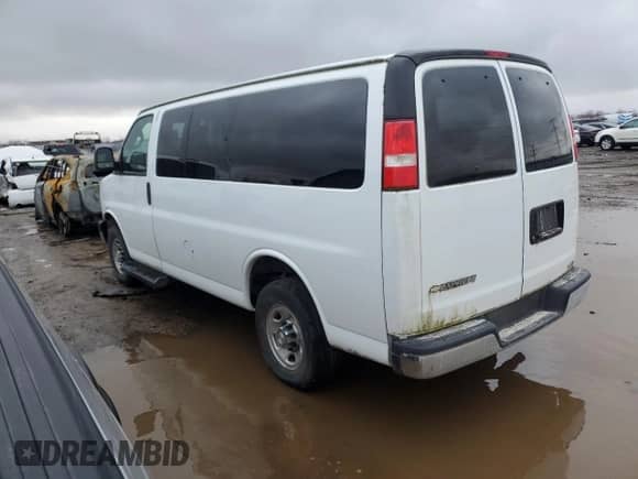 2018 Chevrolet Express Passenger LT с VIN 1GAZGMFG1J1220105, выставлен на аукционе Copart как лот 47052125 с пробегом 34 219 миль миль и Списание • Salvage title. История ставок и продаж доступна на DreamBid. Изображение 2.
