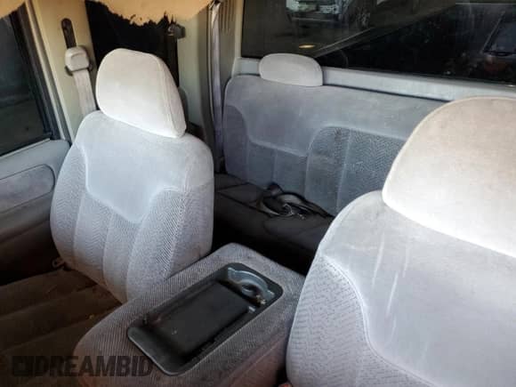 1998 GMC Sierra 1500 с VIN 2GTEC19R2W1558384, выставлен на аукционе Copart как лот 84510914 с пробегом 140 032 миль миль и Списание • Salvage title. История ставок и продаж доступна на DreamBid. Изображение 10.