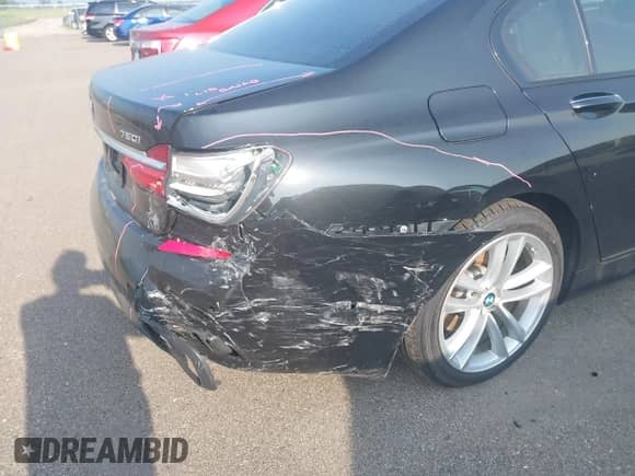 2017 BMW 7 Series ALPINA B7 xDrive with VIN WBA7F2C55HG421227, listed as a IAAI auction lot 42811801 with 96,969 mi miles and . Bid and sale history available at DreamBid. Image 6.