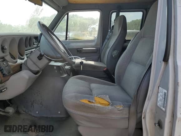 1997 Dodge Passenger with VIN 2B5WB35Z2VK507719, listed as a Copart auction lot 61026574 with 91,767 mi miles and Clean title. Bid and sale history available at DreamBid. Image 7.