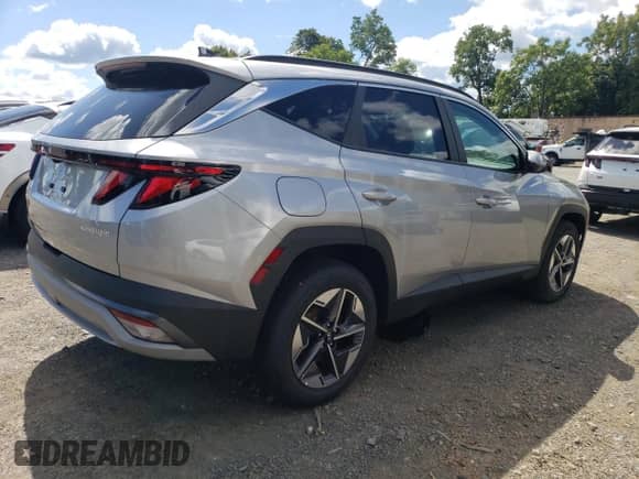 2025 Hyundai Tucson SEL с VIN KM8JBDD28SU302385, выставлен на аукционе Copart как лот 70521535 с пробегом 23 миль миль и Списание • Salvage title. История ставок и продаж доступна на DreamBid. Изображение 3.