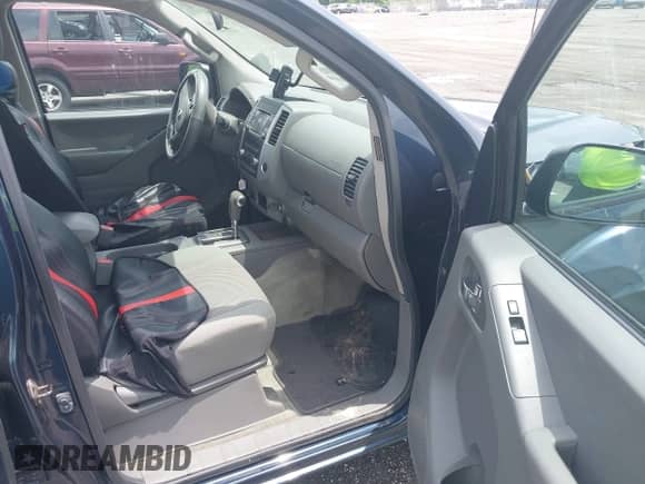 2016 Nissan Frontier SV with VIN 1N6AD0FV0GN719884, listed as a IAAI auction lot 42460469 with 191,884 mi miles and . Bid and sale history available at DreamBid. Image 5.