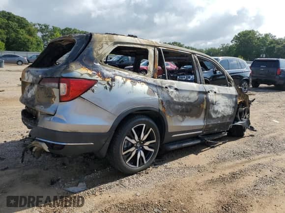 2020 Honda Pilot Touring 8-Passenger with VIN 5FNYF5H98LB003719, listed as a Copart auction lot 60309515 with Not provided miles and Non repairable. Bid and sale history available at DreamBid. Image 3.