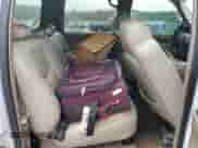 2004 Chevrolet Suburban LS z VIN 3GNEC16Z64G101562, wystawiony jako Copart lot #70234904 z przebiegiem Nie podano mil oraz Szkoda całkowita • Salvage title. Historia ofert i sprzedaży dostępna na DreamBid. Obrazek 12.