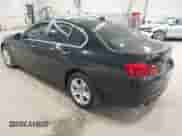 2013 BMW 5 Series 528i xDrive с VIN WBAXH5C55DD111828, выставлен на аукционе IAAI как лот 43140790 с пробегом 156 206 миль миль и . История ставок и продаж доступна на DreamBid. Изображение 3.