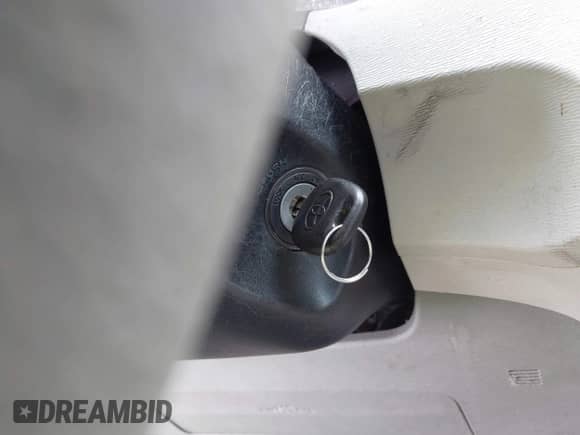 2013 Toyota Sienna LE z VIN 5TDJK3DC5DS066762, wystawiony jako IAAI lot #41907847 z przebiegiem 251 540 mil mil oraz . Historia ofert i sprzedaży dostępna na DreamBid. Obrazek 11.