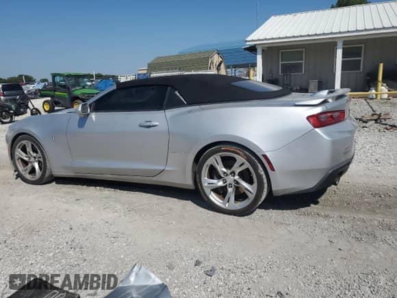 2018 Chevrolet Camaro 1SS z VIN 1G1FF3D79J0169820, wystawiony jako Copart lot #70985875 z przebiegiem 97 825 mil mil oraz Szkoda całkowita • Salvage title. Historia ofert i sprzedaży dostępna na DreamBid. Obrazek 2.