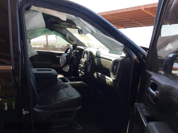2021 Chevrolet Silverado 1500 LTZ with VIN 3GCUYGEL4MG385408, listed as a IAAI auction lot 42058042 with 35,093 mi miles and . Bid and sale history available at DreamBid. Image 5.