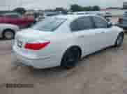 2011 Hyundai Genesis z VIN KMHGC4DE1BU143310, wystawiony jako IAAI lot #42481916 z przebiegiem 141 382 mil mil oraz . Historia ofert i sprzedaży dostępna na DreamBid. Obrazek 4.