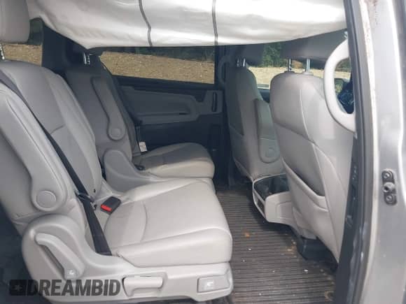 2019 Honda Odyssey EX-L with VIN 5FNRL6H75KB071377, listed as a IAAI auction lot 43459720 with 27,026 mi miles and . Bid and sale history available at DreamBid. Image 8.