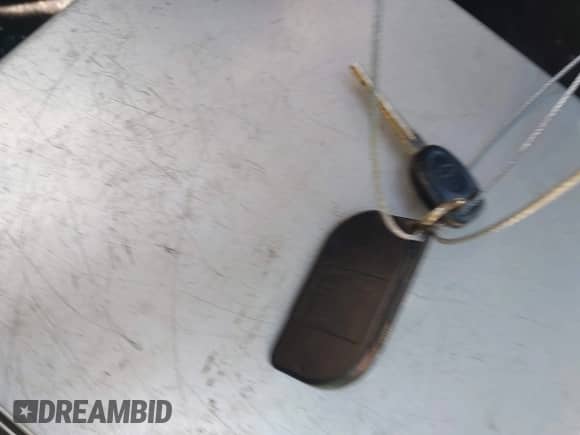 2013 Chevrolet Silverado 1500 LS z VIN 3GCPCREA2DG254323, wystawiony jako IAAI lot #43062136 z przebiegiem 225 967 mil mil oraz . Historia ofert i sprzedaży dostępna na DreamBid. Obrazek 11.