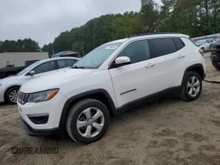 2018 Jeep Compass Latitude с VIN 3C4NJDBB8JT313665, выставлен на аукционе Copart как лот 71706955 с пробегом 120 107 миль миль и Списание • Salvage title. История ставок и продаж доступна на DreamBid. Изображение 1.