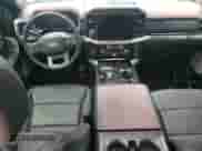 2023 Ford F-150 XL z VIN 1FTEW1EP7PFC32179, wystawiony jako Copart lot #67025025 z przebiegiem Nie podano mil oraz Czysty tytuł • Clean title. Historia ofert i sprzedaży dostępna na DreamBid. Obrazek 8.