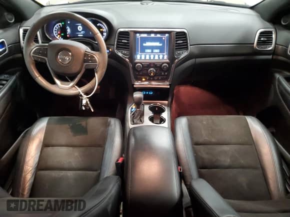 2018 Jeep Grand Cherokee Upland с VIN 1C4RJFAGXJC501190, выставлен на аукционе Copart как лот 82526205 с пробегом 73 639 миль миль и Списание • Salvage title. История ставок и продаж доступна на DreamBid. Изображение 8.