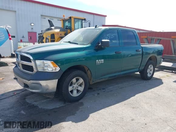 2021 Ram 1500 Tradesman z VIN 3C6RR7KG5MG635191, wystawiony jako IAAI lot #43012899 z przebiegiem 191 823 mil mil oraz . Historia ofert i sprzedaży dostępna na DreamBid. Obrazek 17.