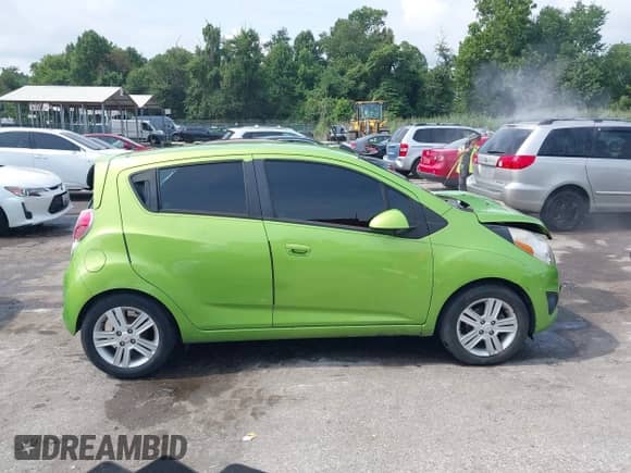 2015 Chevrolet Spark LS с VIN KL8CB6S95FC753030, выставлен на аукционе IAAI как лот 42964300 с пробегом 95 364 миль миль и . История ставок и продаж доступна на DreamBid. Изображение 14.