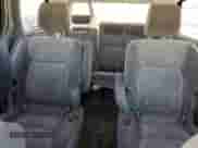 2010 Toyota Sienna LE z VIN 5TDKK4CC2AS309919, wystawiony jako Copart lot #82524135 z przebiegiem 196 955 mil mil oraz Szkoda całkowita • Salvage title. Historia ofert i sprzedaży dostępna na DreamBid. Obrazek 10.