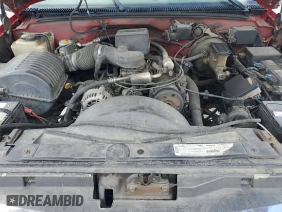 1998 Chevrolet Silverado 1500 z VIN 1GCEC19R2WE165144, wystawiony jako Copart lot #70020375 z przebiegiem 354 838 mil mil oraz Szkoda całkowita • Salvage title. Historia ofert i sprzedaży dostępna na DreamBid. Obrazek 11.