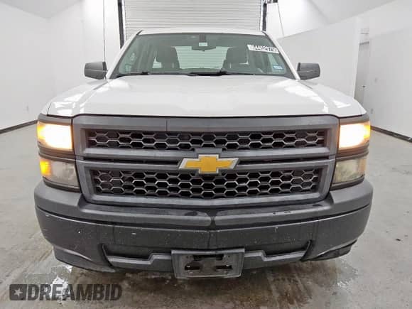 2015 Chevrolet Silverado 1500 Work Truck with VIN 1GCRCPEC6FZ246582, listed as a Copart auction lot 64452975 with 171,242 mi miles and Clean title. Bid and sale history available at DreamBid. Image 5.