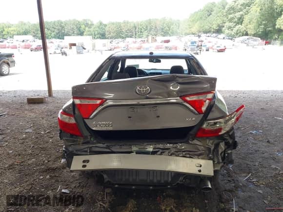 2016 Toyota Camry XLE с VIN 4T1BF1FK6GU605354, выставлен на аукционе IAAI как лот 42938745 с пробегом 61 398 миль миль и . История ставок и продаж доступна на DreamBid. Изображение 6.