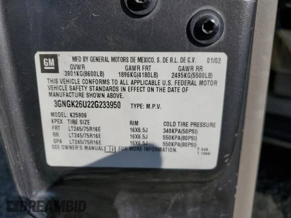 2002 Chevrolet Suburban LT z VIN 3GNGK26U22G233950, wystawiony jako Copart lot #59694795 z przebiegiem Nie podano mil oraz Czysty tytuł • Clean title. Historia ofert i sprzedaży dostępna na DreamBid. Obrazek 12.