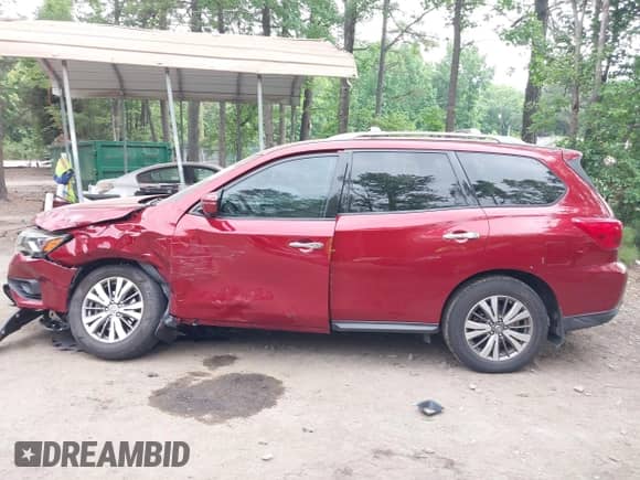 2018 Nissan Pathfinder S with VIN 5N1DR2MNXJC619242, listed as a IAAI auction lot 42436666 with 116,972 mi miles and . Bid and sale history available at DreamBid. Image 14.