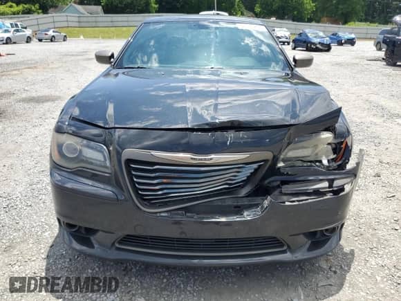 2013 Chrysler 300 C John Varvatos Limited Edition с VIN 2C3CCADG7DH702999, выставлен на аукционе Copart как лот 57135295 с пробегом 188 362 миль миль и Списание • Salvage title. История ставок и продаж доступна на DreamBid. Изображение 5.