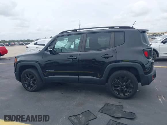 2017 Jeep Renegade Altitude z VIN ZACCJBBB8HPF83864, wystawiony jako IAAI lot #42392202 z przebiegiem 115 648 mil mil oraz . Historia ofert i sprzedaży dostępna na DreamBid. Obrazek 14.