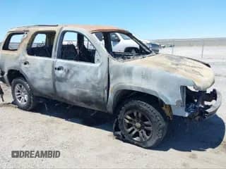 2007 Chevrolet Tahoe LTZ с VIN 1GNFC13037J103489, выставлен на аукционе IAAI как лот 41560438 с пробегом Не указан миль и . История ставок и продаж доступна на DreamBid. Изображение 1.
