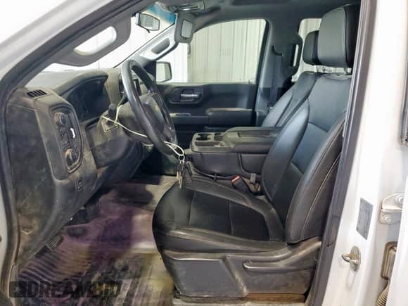 2019 Chevrolet Silverado 1500 Work Truck с VIN 1GCRYAEF1KZ283591, выставлен на аукционе Copart как лот 69972785 с пробегом 73 605 миль миль и Чистый • Clean title. История ставок и продаж доступна на DreamBid. Изображение 7.