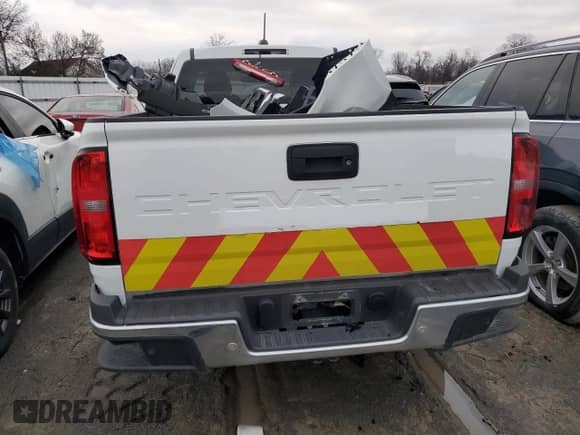 2022 Chevrolet Colorado 4WD Work Truck z VIN 1GCHTBEA1N1187404, wystawiony jako Copart lot #75876454 z przebiegiem 50 313 mil mil oraz Szkoda całkowita • Salvage title. Historia ofert i sprzedaży dostępna na DreamBid. Obrazek 6.
