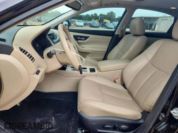 2016 Nissan Altima SR with VIN 1N4AL3AP9GC194745, listed as a Copart auction lot 82051095 with 57,656 mi miles and Salvage title. Bid and sale history available at DreamBid. Image 7.