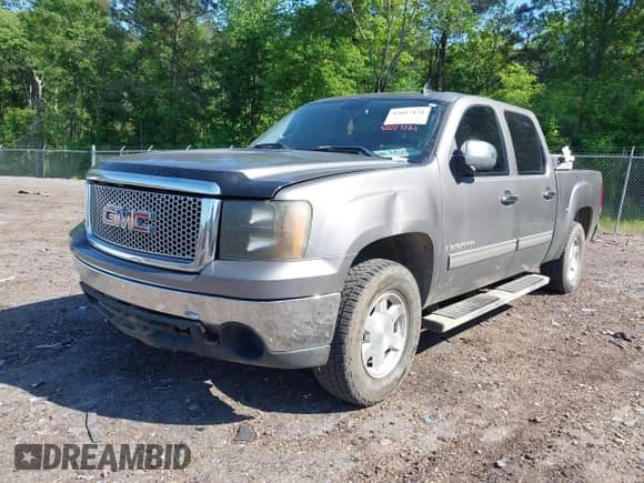 2007 GMC Sierra 1500 SLE1 z VIN 3GTEC13C87G544907, wystawiony jako IAAI lot #42017121 z przebiegiem 300 645 mil mil oraz . Historia ofert i sprzedaży dostępna na DreamBid. Obrazek 6.