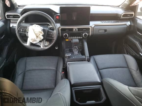 2024 Toyota Tacoma SR5 with VIN 3TYLB5JN6RT060507, listed as a Copart auction lot 81100645 with 7,884 mi miles and Clean title. Bid and sale history available at DreamBid. Image 8.