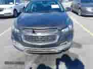 2015 Chevrolet Cruze LT z VIN 1G1PE5SB1F7124914, wystawiony jako IAAI lot #43482609 z przebiegiem 188 409 mil mil oraz . Historia ofert i sprzedaży dostępna na DreamBid. Obrazek 6.