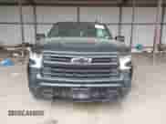 2022 Chevrolet Silverado 1500 RST z VIN 1GCUDEET0NZ644607, wystawiony jako IAAI lot #41614044 z przebiegiem 56 524 mil mil oraz . Historia ofert i sprzedaży dostępna na DreamBid. Obrazek 12.