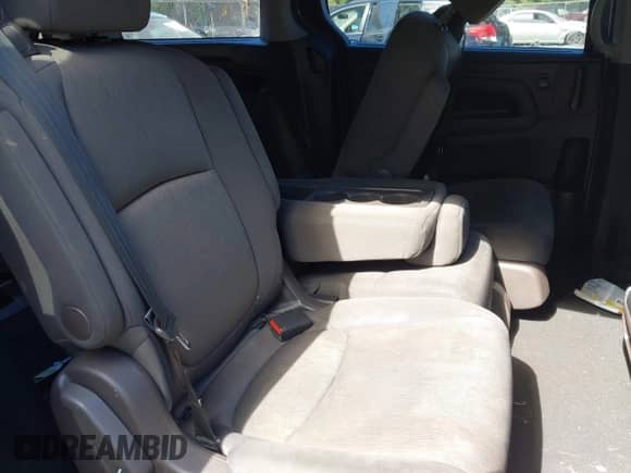 2019 Honda Odyssey EX with VIN 5FNRL6H58KB032555, listed as a IAAI auction lot 43224752 with 187,419 mi miles and . Bid and sale history available at DreamBid. Image 8.