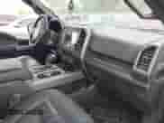 2018 Ford F-150 XL z VIN 1FTEW1EP7JKF35560, wystawiony jako IAAI lot #43206536 z przebiegiem 115 571 mil mil oraz . Historia ofert i sprzedaży dostępna na DreamBid. Obrazek 5.