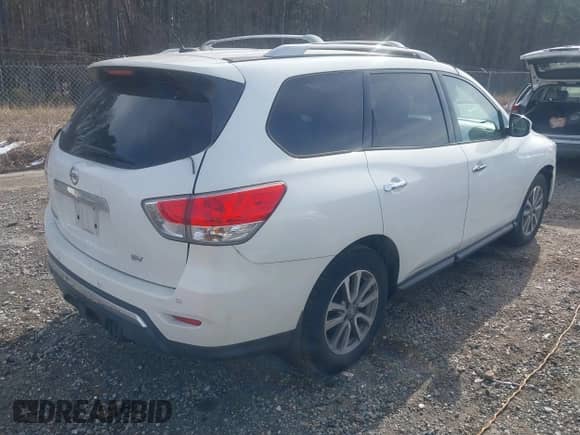 2014 Nissan Pathfinder SL with VIN 5N1AR2MNXEC650905, listed as a IAAI auction lot 41405085 with 140,012 mi miles and . Bid and sale history available at DreamBid. Image 4.