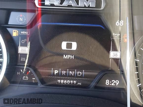 2021 Ram 1500 Big Horn z VIN 1C6SRFFT1MN520081, wystawiony jako IAAI lot #42187257 z przebiegiem 186 011 mil mil oraz . Historia ofert i sprzedaży dostępna na DreamBid. Obrazek 15.