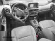 2020 Hyundai Kona Ultimate z VIN KM8K53A56LU490197, wystawiony jako Copart lot #85346695 z przebiegiem 41 280 mil mil oraz Szkoda całkowita • Salvage title. Historia ofert i sprzedaży dostępna na DreamBid. Obrazek 8.