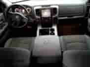 2014 Ram 1500 Big Horn z VIN 1C6RR7LT3ES427672, wystawiony jako Copart lot #70471025 z przebiegiem 105 409 mil mil oraz Szkoda całkowita • Salvage title. Historia ofert i sprzedaży dostępna na DreamBid. Obrazek 8.