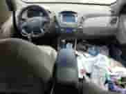 2014 Hyundai Tucson Limited z VIN KM8JU3AG4EU851784, wystawiony jako Copart lot #60969055 z przebiegiem 101 098 mil mil oraz Czysty tytuł • Clean title. Historia ofert i sprzedaży dostępna na DreamBid. Obrazek 8.