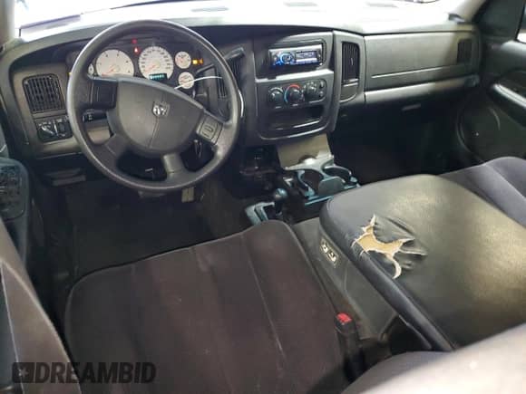 2005 Dodge 2500 SLT z VIN 3D7KS28C15G813367, wystawiony jako Copart lot #86217875 z przebiegiem 197 547 mil mil oraz Czysty tytuł • Clean title. Historia ofert i sprzedaży dostępna na DreamBid. Obrazek 8.