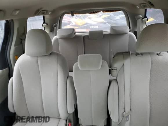 2011 Toyota Sienna LE with VIN 5TDKK3DC0BS048459, listed as a Copart auction lot 82567835 with 281,199 mi miles and Clean title. Bid and sale history available at DreamBid. Image 10.