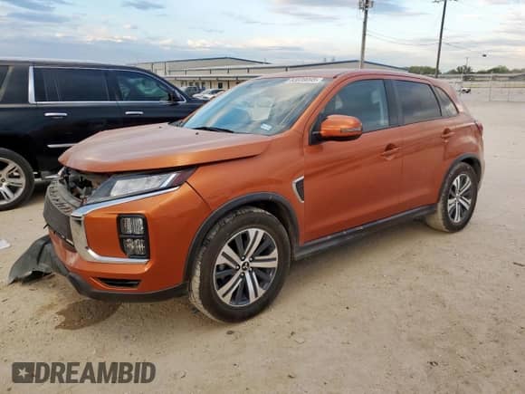 2021 Mitsubishi Outlander ES z VIN JA4ARUAU8MU024140, wystawiony jako Copart lot #83839095 z przebiegiem 87 599 mil mil oraz Szkoda całkowita • Salvage title. Historia ofert i sprzedaży dostępna na DreamBid. Obrazek 1.