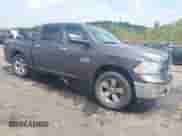 2015 Ram 1500 Lone Star z VIN 1C6RR7LM7FS603990, wystawiony jako IAAI lot #43231463 z przebiegiem 200 337 mil mil oraz . Historia ofert i sprzedaży dostępna na DreamBid. Obrazek 1.