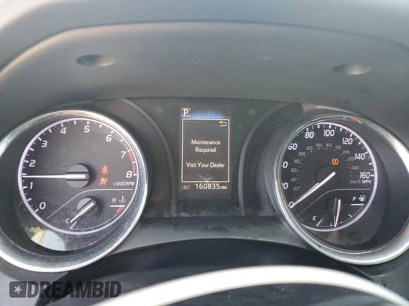 2019 Toyota Camry SE z VIN 4T1B11HK1KU683898, wystawiony jako Copart lot #81812505 z przebiegiem 160 835 mil mil oraz Nie do naprawy • Non repairable. Historia ofert i sprzedaży dostępna na DreamBid. Obrazek 9.