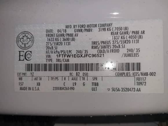 2018 Ford F-150 XL z VIN 1FTFW1EGXJFC96521, wystawiony jako IAAI lot #43007689 z przebiegiem 145 122 mil mil oraz . Historia ofert i sprzedaży dostępna na DreamBid. Obrazek 9.